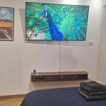 New! Charming Modern In Perpignano