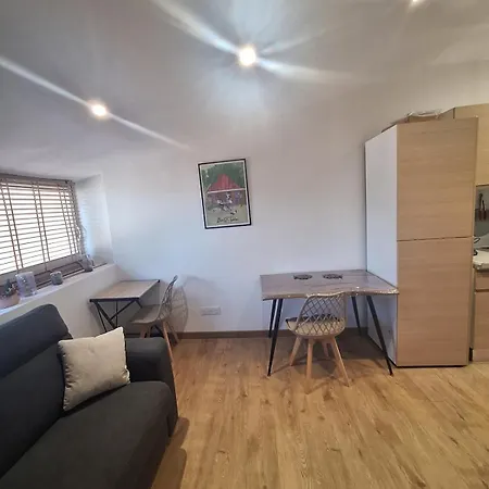 New! Charming Modern In *