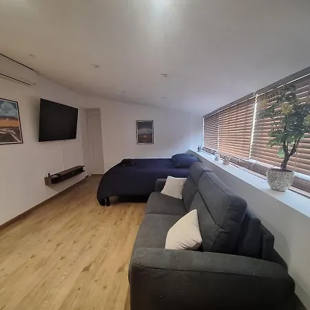 New! Charming Modern In Perpinhã